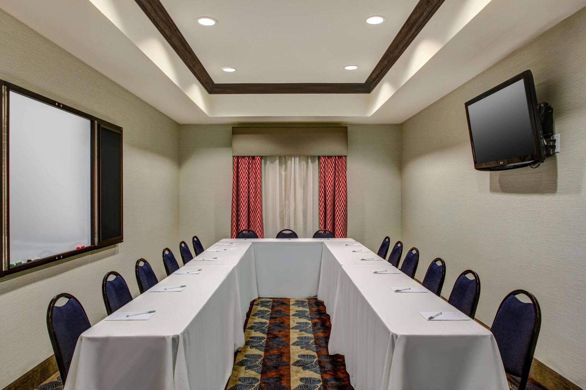 Hampton Inn Thomson Esterno foto